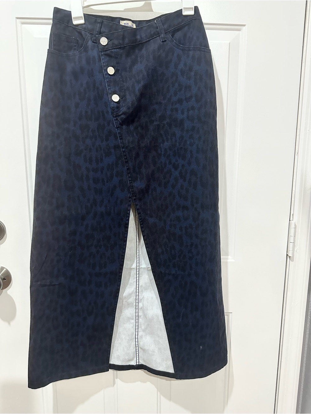 Women’s Navy Leopard-Print Midi Denim Skirt